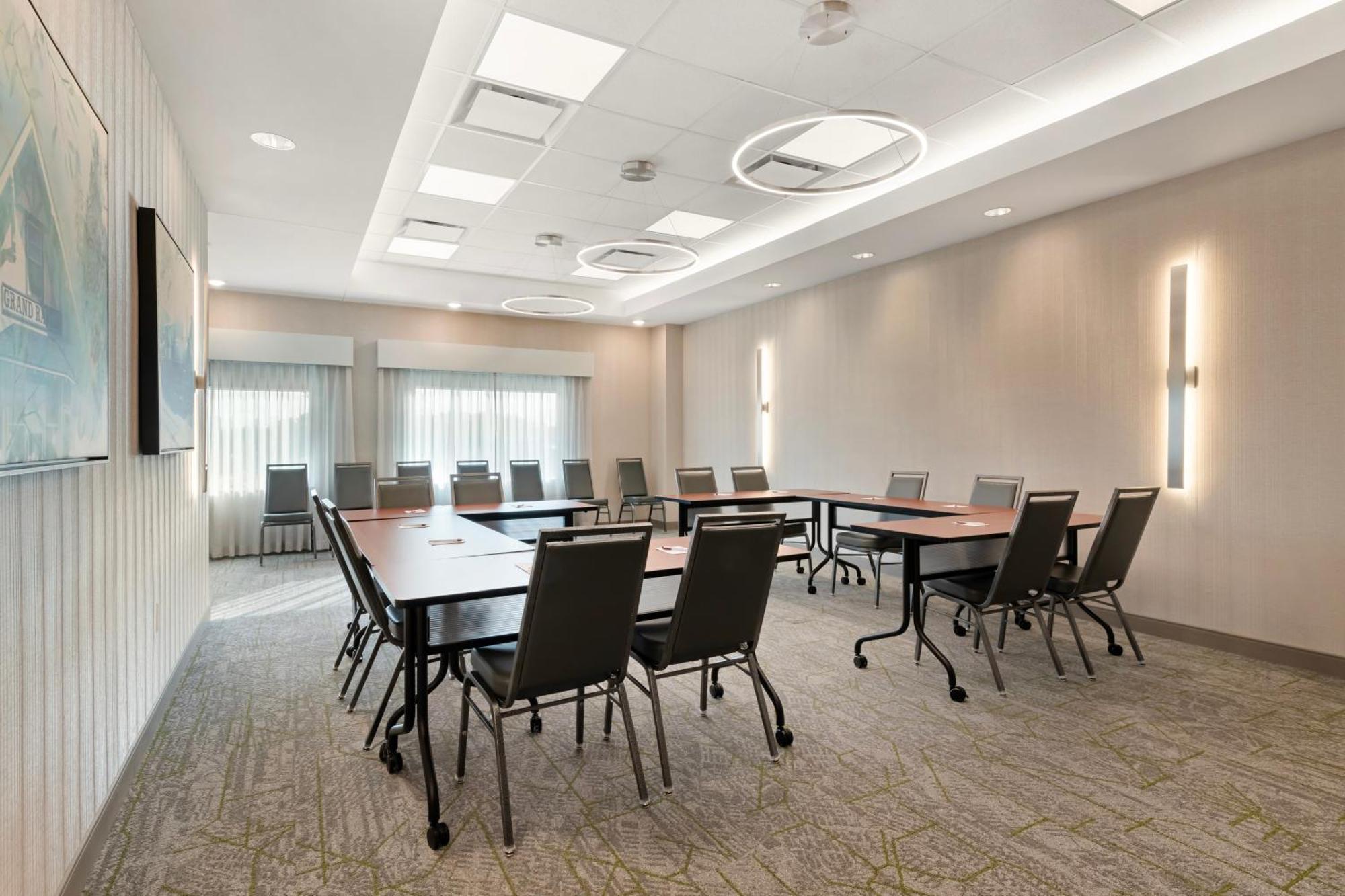 Best Western Plus Grand Rapids Mn ภายนอก รูปภาพ